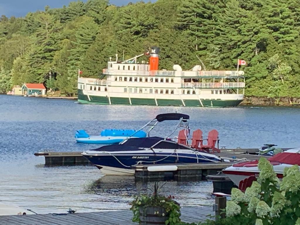 Muskoka Lakes Hotel And Resorts Port Carling Exterior photo